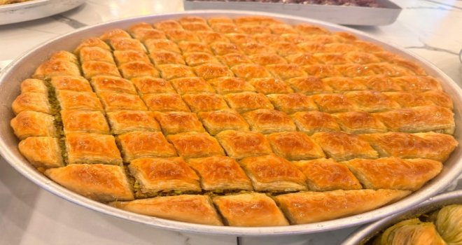 . Baklavada bayram hareketliliği: Satışlar katlandı, fiyatlar yükseldi