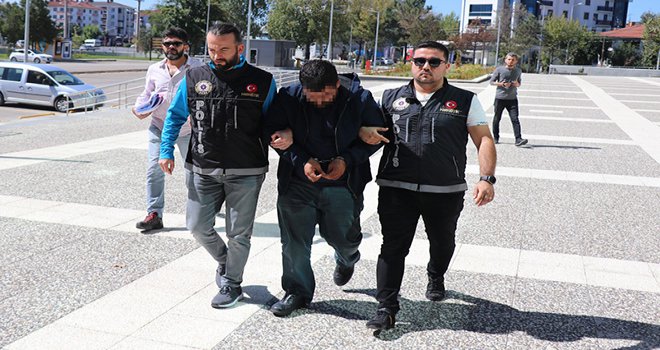 1 kilo bonzai ham maddesiyle yakalandı