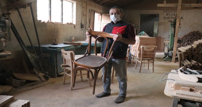 200 yıllık teknikle 62 yıldır ahşap sandalye üretiyorlar