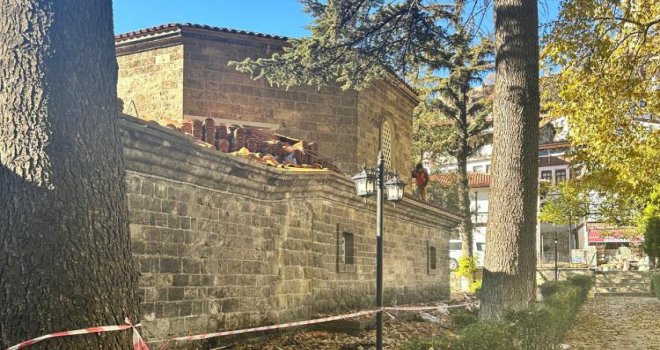 690 yıllık hamamda restore çalışmaları sürüyor