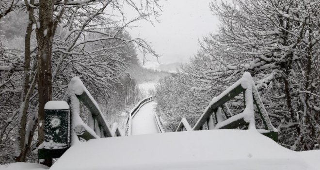Abant'ta kar kalınlığı 15 santimi geçti………