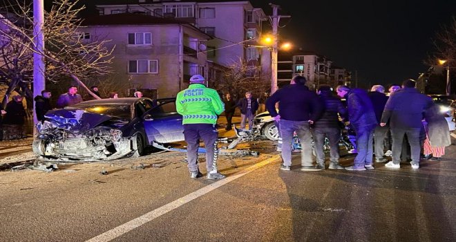 Alkollü sürücünün arkadaşları ve yakınları polis ekiplerini engellemek isteyince arbede çıktı