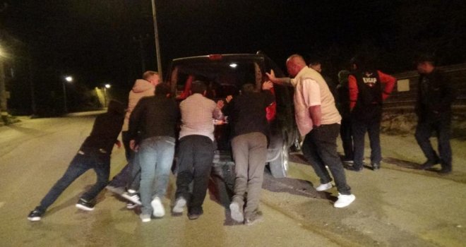 Arkadaşının aracını izinsiz alıp kaza yaptı: 2 yaralı....