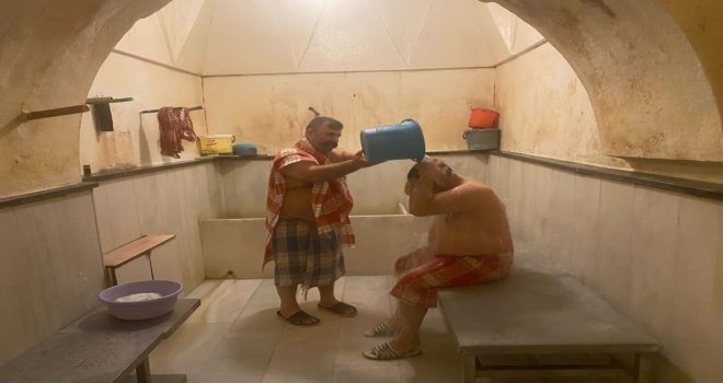 Ata mirası tehlikede: Gençler tellaklık yapmak istemiyor