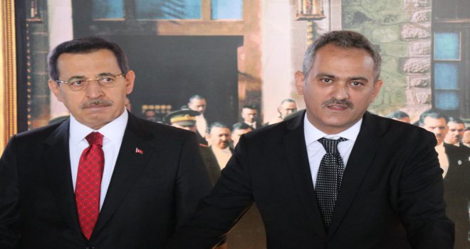 Bakan Özer: ‘Gerekli önlemler alındığı zaman en güvenli ortamlar eğitim ortamlarıdır’