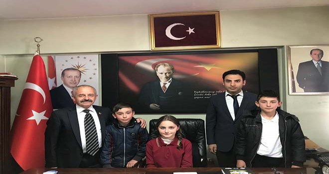 Başkan Ahmet Çankaya koltuğunu devretti 