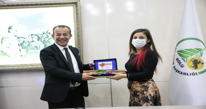 BAŞKAN ÖZCAN, BELEDİYEDE GÖREVLİ ÖĞRETMEN VE USTA ÖĞRETİCİLERİ UNUTMADI