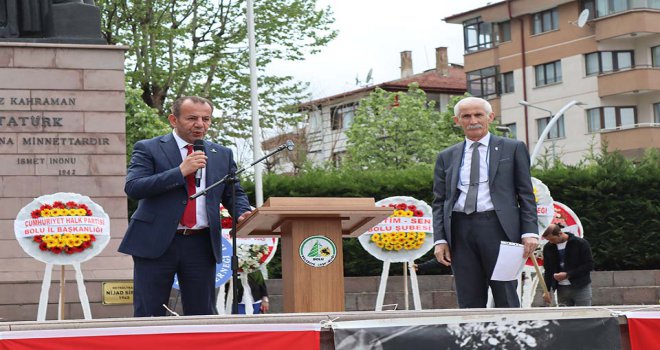 Başkan Özcan; ‘Bizler gerçekten de Atatürkçüysek Cumhuriyetin değerlerine çok büyük zararlar veren bu iktidardan kurtulmak zorundayız’