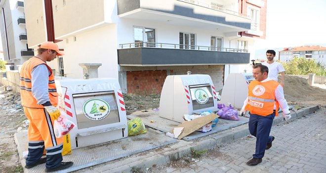 Başkan Özcan: “Konteynerin dışına çöp bırakmanın bir anlamı yok, duyarlılık bekliyoruz”