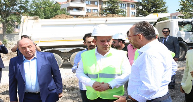 Başkan Özcan Orman Bölge Müdürlüğü inşaatını inceledi