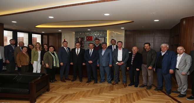 Başkan Özcan’a tebrik ziyaretleri devam ediyor