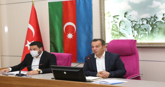 Başkan Özcan’dan 1500 öğrenciye ücretsiz tablet ve internet desteği