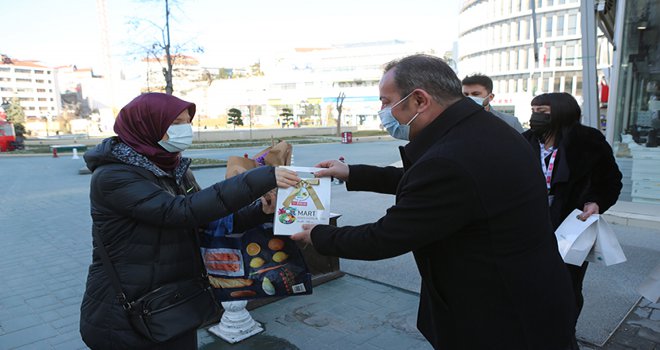 Başkan Özcan’dan kadınlara 8 Mart sürprizi