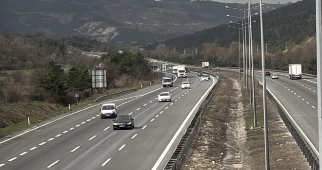 Bayram göçü başladı: Yollarda akıcı yoğunluk