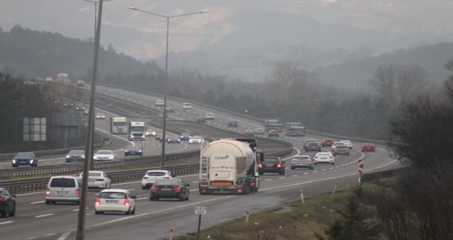 Bayram trafiği Bolu geçişinde artmaya başladı....