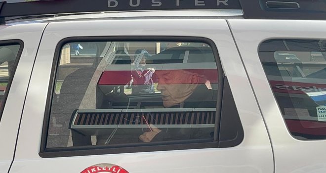 Bir telefonla bankaya koştu, parasından oldu.....