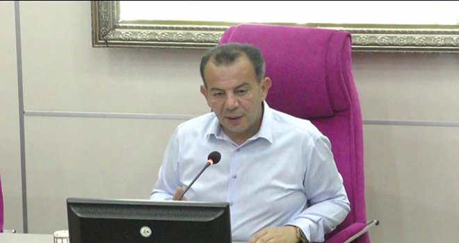 Bolu Belediye Başkanı Tanju Özcan, BEKAB başkanlığından istifa etti