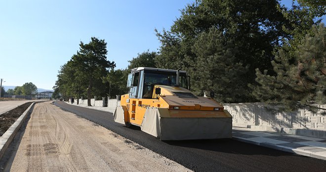Bolu Belediyesi asfalt atağında tam gaz ilerliyor