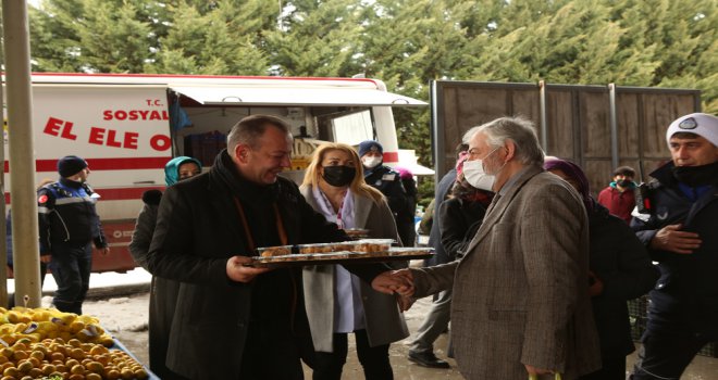Bolu Belediyesi’nden 10 bin kişiye lokma ikramı…..