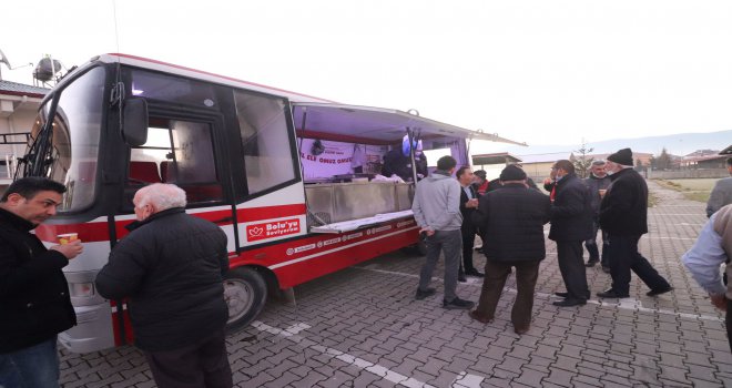 Bolu Belediyesi’nden cami cemaatine çorba ikramı