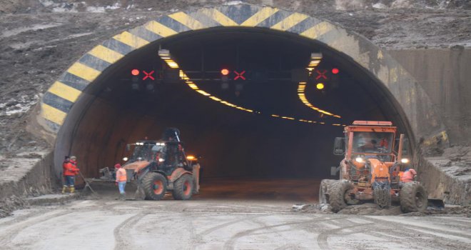 Bolu Dağı Tüneli'nde çalışmalar sürüyor