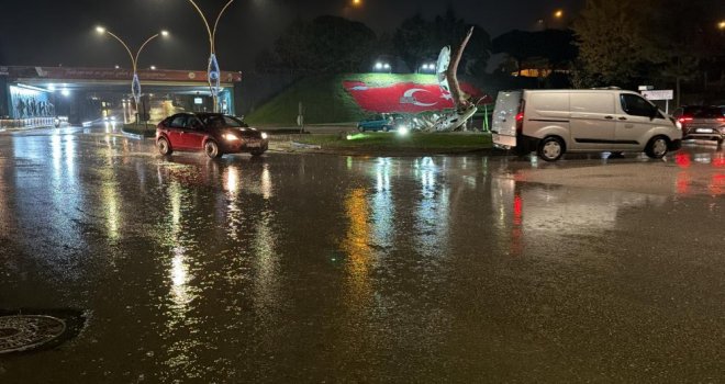 Bolu genelinde gök gürültülü sağanak etkili oldu........