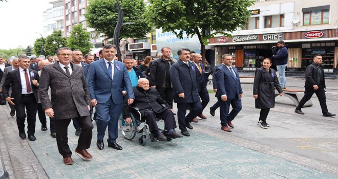 Bolu halkı ‘İzzet Babasına’ şükranlarını sundu 