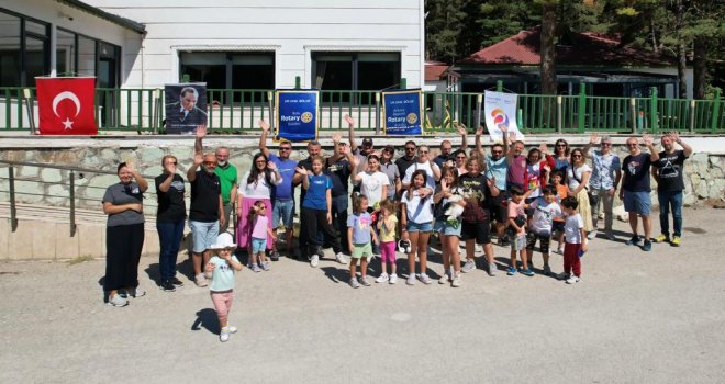 Bolu Rotary Kulübü Saraycık Yaylası’nda Ebeveyn-Çocuk Kampı düzenledi