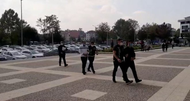 Bolu TEM’de uyuşturucu operasyonunda 2 kilo 84 gr esrar ele geçirildi