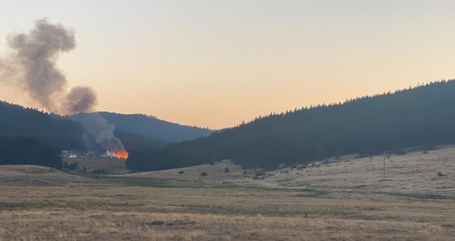 Bolu Valiliği açıkladı, yayla evleri elektrik kaçağından yanmış