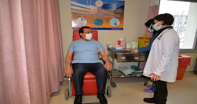Bolu Valisi Ahmet Ümit, Covid-19 Aşısı Oldu 