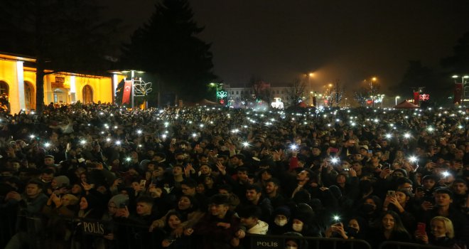 Bolu yeni yıl coşkusunu birlikte yaşadı..