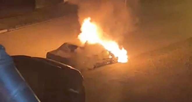 Bolu’da  otomobil alev alev yandı......