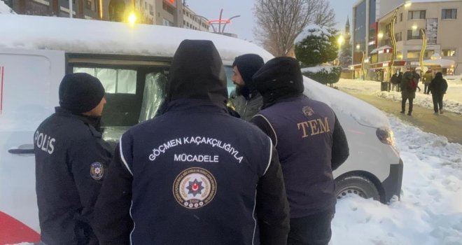 Bolu’da 21 kaçak göçmen yakalandı...