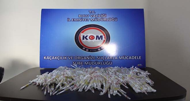 Bolu’da 5 milyon 600 bin TL değerinde kobra zehri ele geçirildi