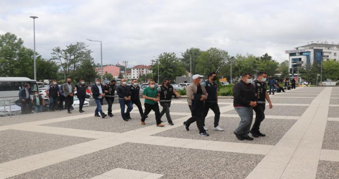 Bolu’da cezaları onanan 8 FETÖ şüphelisi adliyeye sevk edildi