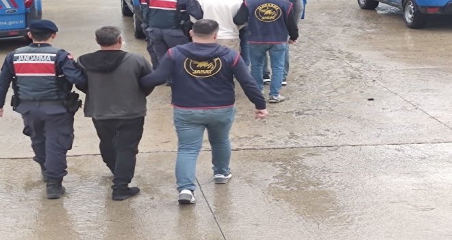 Bolu'da 'çocuğa cinsel istismar' ve 'dolandırıcılıktan' aranan 2 kişi yakalandı