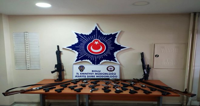 Bolu’da çok sayıda ruhsatsız tabanca ve tüfek ele geçirildi