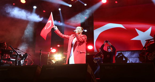 Bolu'da Cumhuriyet Coşkusu Doyasıya Yaşandı 