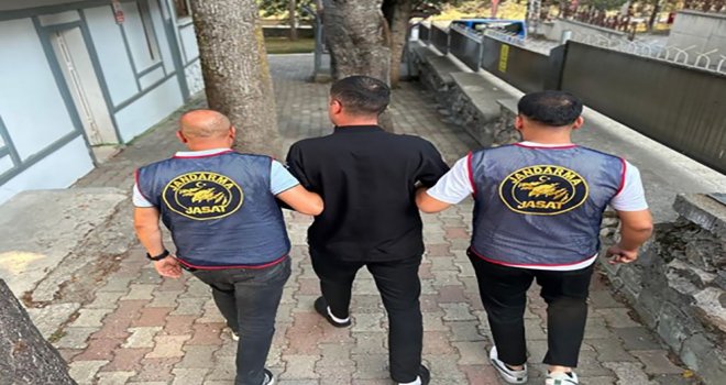 Bolu’da farklı suçlardan aranan 3 kişi tutuklandı.....