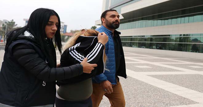 Bolu’da girdiği evin sahibinin yakalattığı hırsız adliyeye sevk edildi