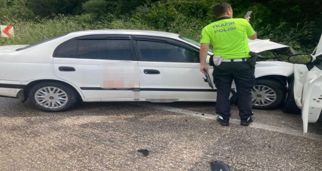 Bolu'da iki otomobil çarpıştı: 5 yaralı