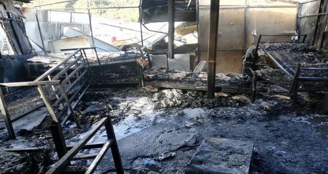 Bolu’da, işçilerin kaldığı konteyner yandı