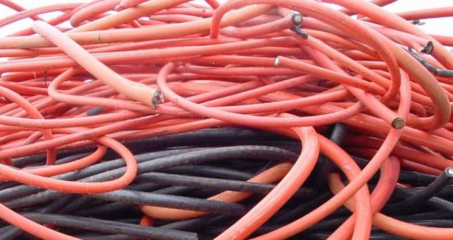 Bolu’da, kablo hırsızı 2 kişi tutuklandı....