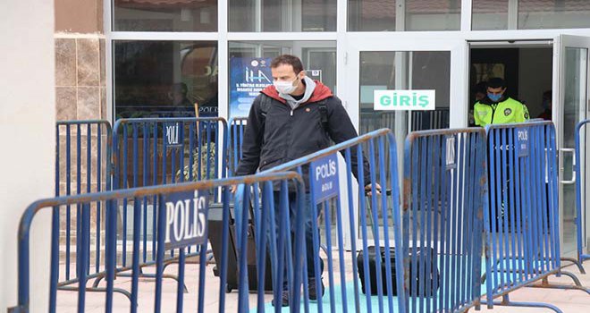 Bolu’da, karantina süreci tamamlanan 30 kişi tahliye edildi