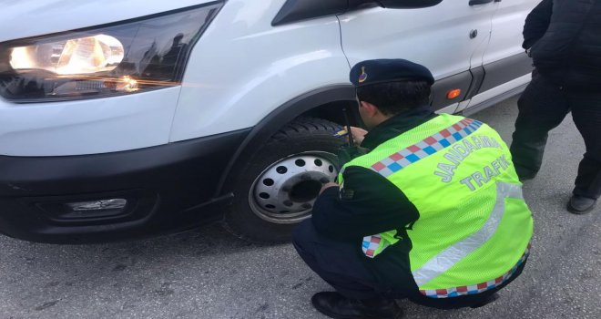 Bolu’da kış lastiği zorunluluğu başladı.....