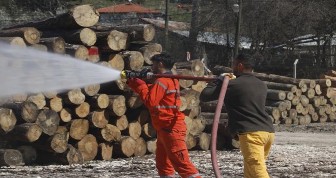 Bolu'da muhtemel orman yangınlarına yönelik eğitim tatbikatı yapıldı....
