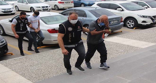 Bolu’da TEM otoyolunda 8 kilo 572 gram esrar yakalandı