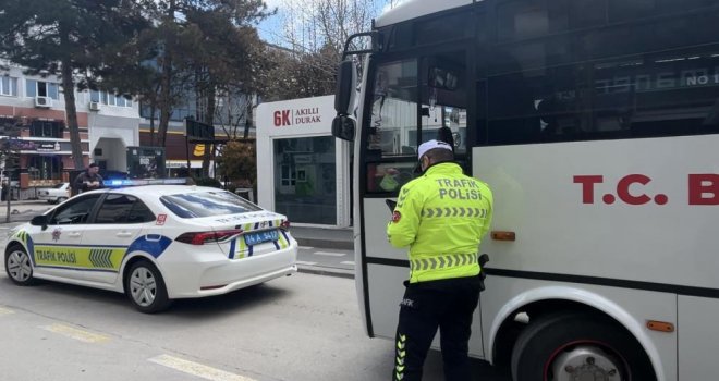 Bolu'da trafik polisleri denetimleri sıkılaştırdı.......