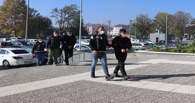 Bolu’da, uyuşturucu operasyonu: 3 gözaltı…